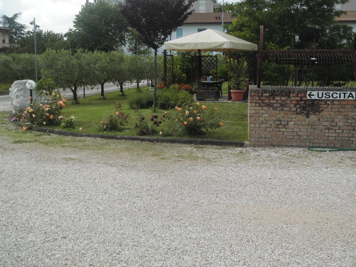 Il Casale Della Fornace Panzió Bastia Umbra Kültér fotó
